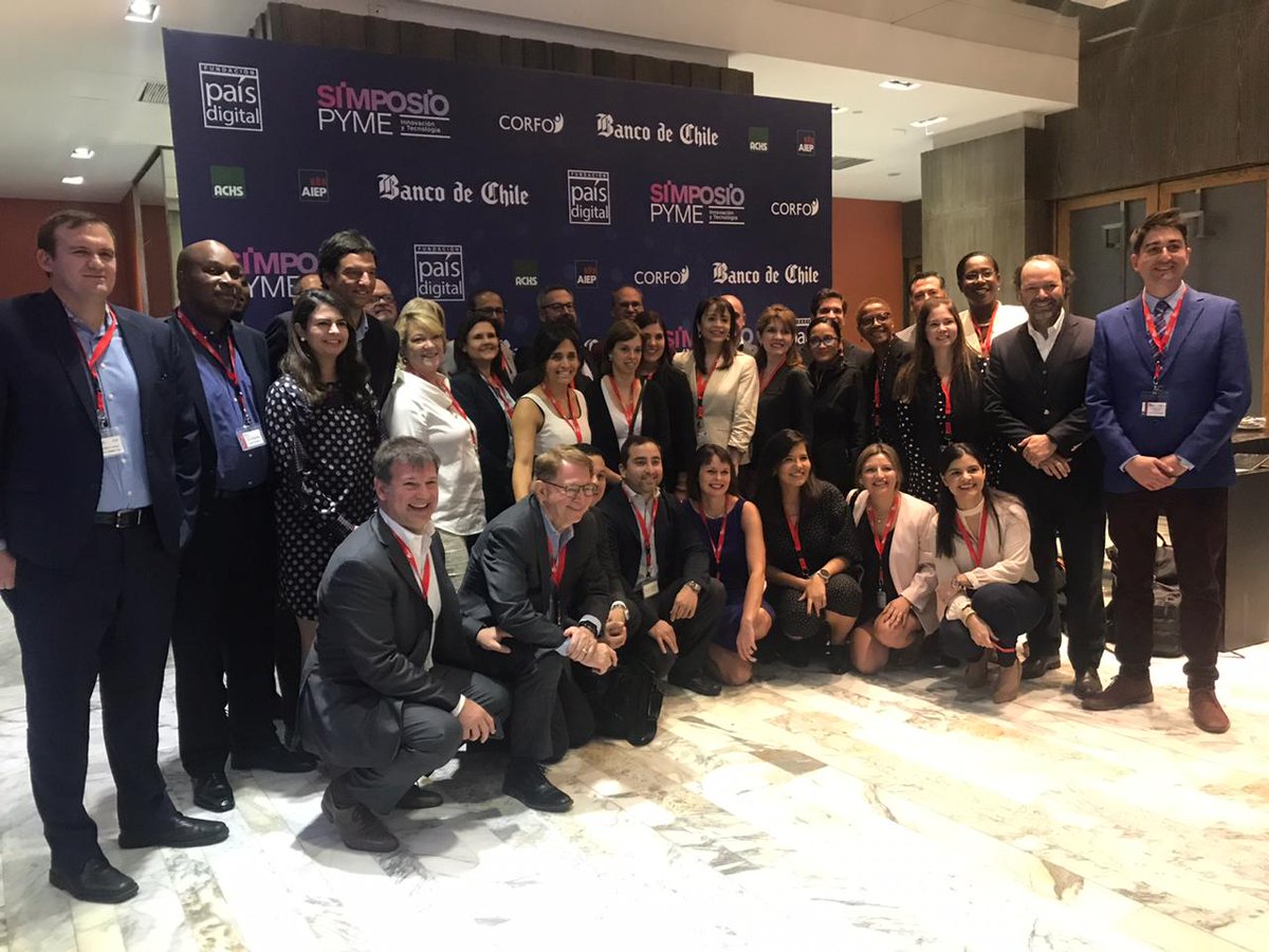 fpaisdigital's tweet photo. Hoy los participantes de la gira de la delegación de ACE 12 Chile de la @OEA_oficial, que organiza #UDD, participaron de reuniones y actividades en el marco del #SimposioPyme de @fpaisdigital . https://t.co/3S6t0aUgbj
