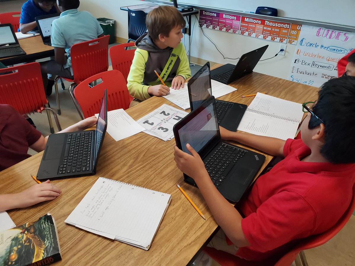 TechyBecky7's tweet image. Look at this AWESOME learning going on @verobeachelem in @vbeberwick&apos;s class! The students are researching animals to write a fiction story &amp;amp; non-ficition text about the animal using @BookCreatorApp. So cool! #edtech #TechInSDIRC #tech2tech #SDIRCProud #VBEvibe #Spark_IT