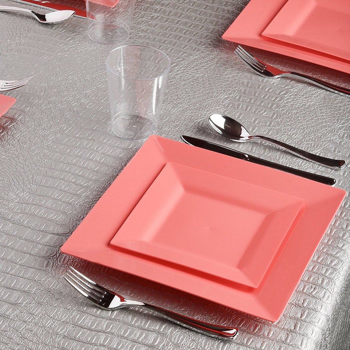 kayatableware's tweet photo. Up the game of your table with these high quality tableware from Kaya Collection. It comes with different colors!

#katacollection #kayatableware #partystyle #party #eventplanner #events #wedding #weddingidea #weddingsupplies #occassion #disposable #tableware https://t.co/tsIMFvTjOh