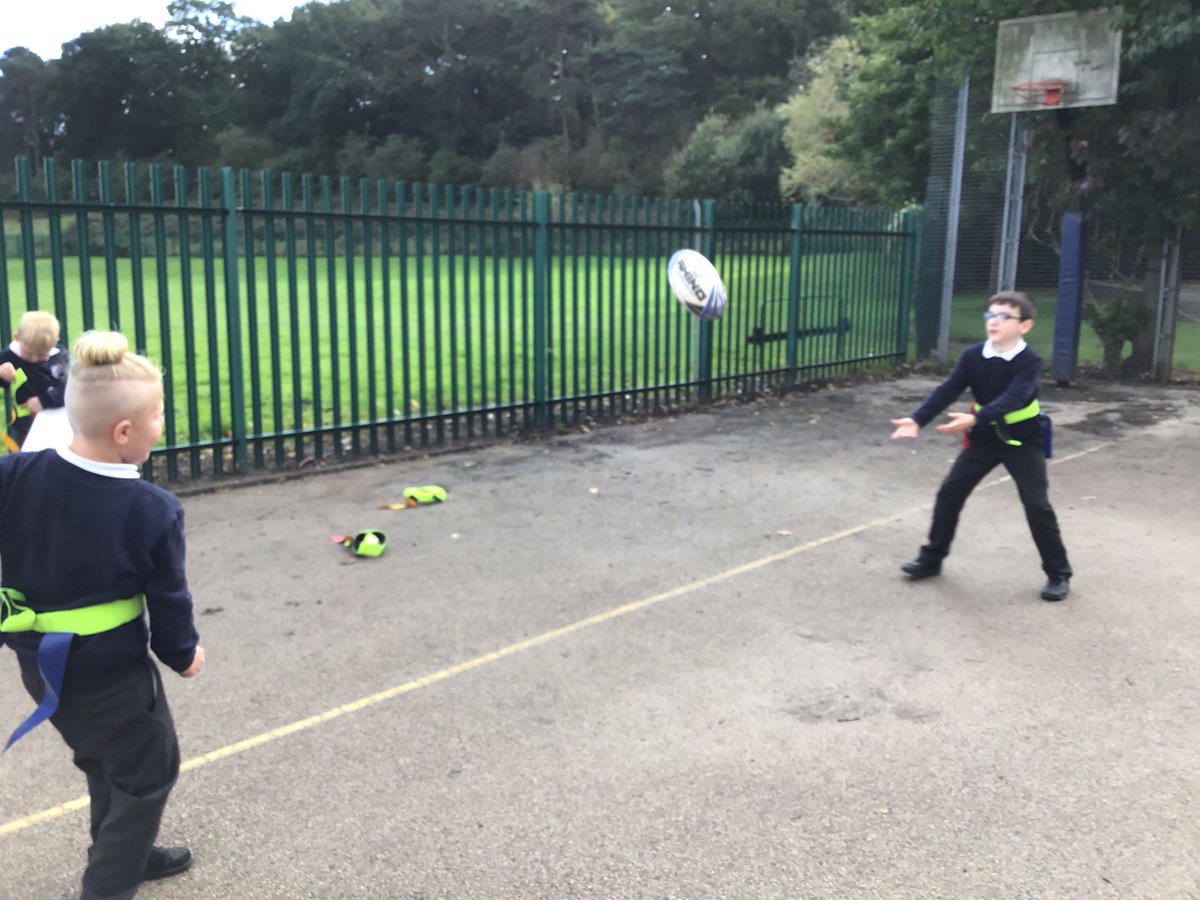 MissGavagan's tweet photo. Tag Rugby rule videos. Sharing what we now know. @MissStimson 🏉 #clips #endofunit #pecomputing @WhitegateSch https://t.co/Cb8EVqjS1H