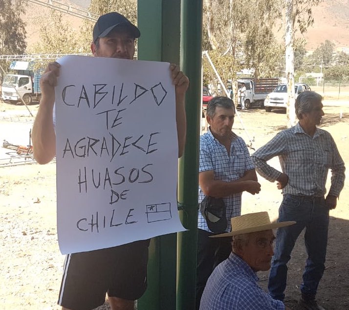 Llegamos a la medialuna de Cabildo en donde quedarán 60 toneladas de ayuda para más de 120 familias beneficiadas de sectores como Alicahue, Paihuen, Bartolillo, San Lorenzo, El Cerrado, Guayacan, El Quemado, La Mora, Pedernales, Sobrante, Chincolco, Frutillar, Palquico y Pedehua!