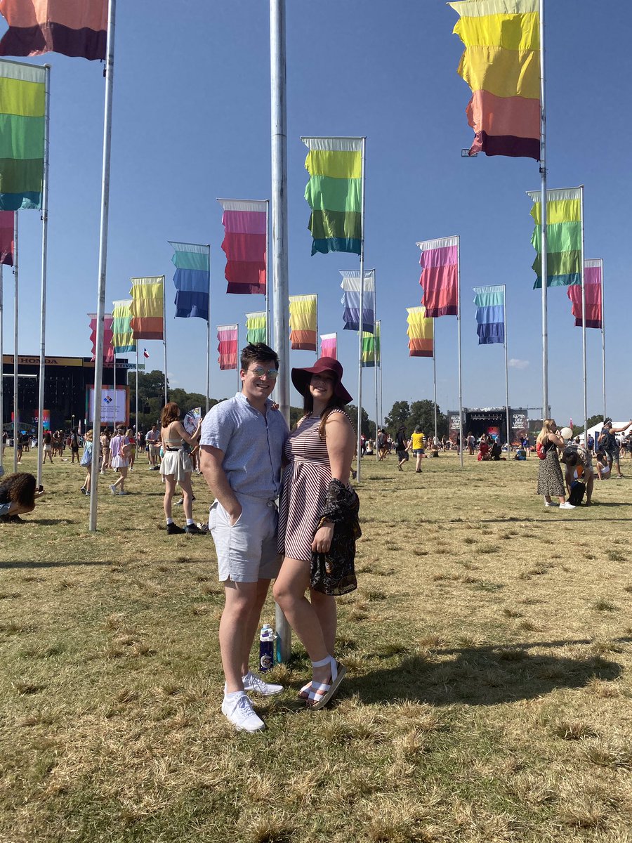 moreabbi's tweet photo. We fought 40 year olds to see Guns N’ Roses and got mobbed by 13 year old Billie stans, thx ACL https://t.co/KbXErykxi3