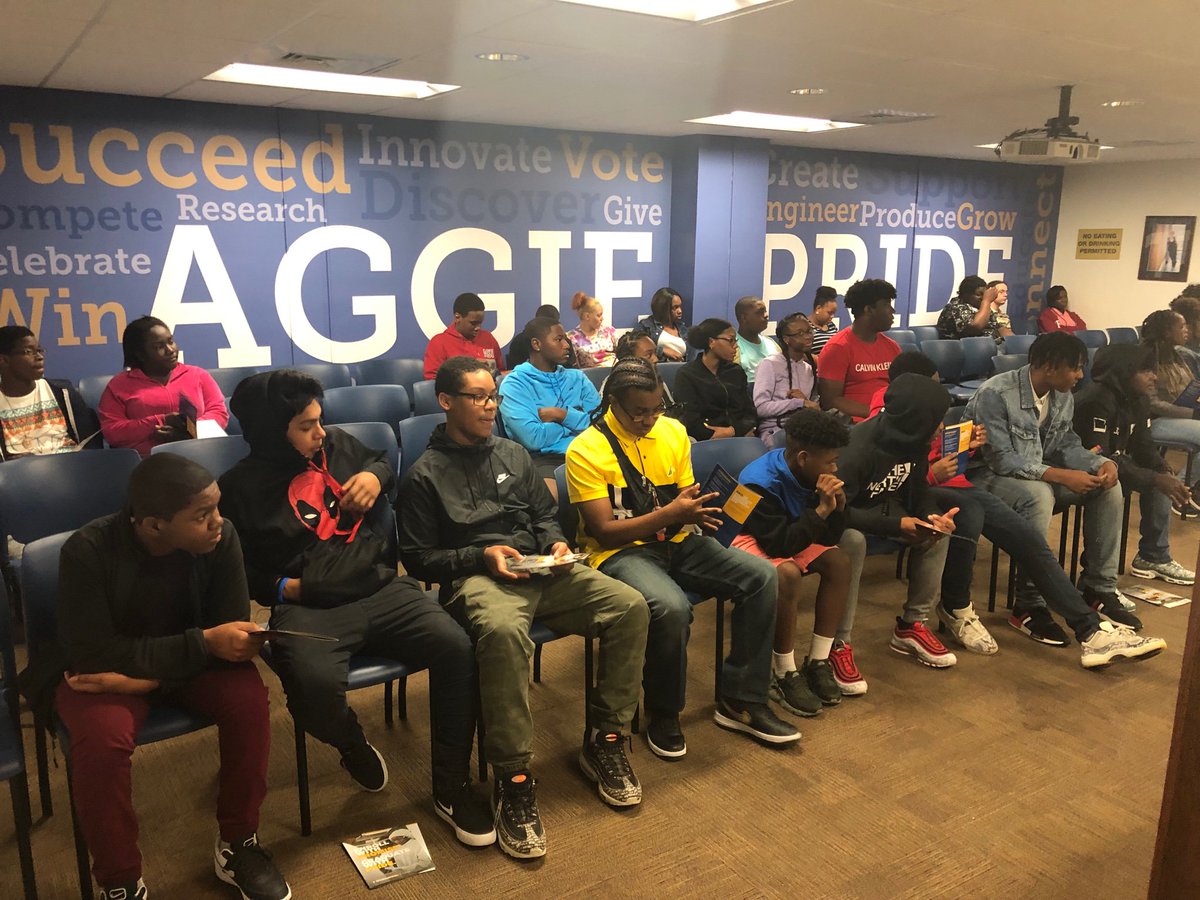 WCEarlyCollege's tweet photo. Today our scholars had the opportunity to tour the nations largest HBCU NC A&amp;T State University. #WhereGoodBecomesGreat #AggiePride https://t.co/UmxNapDslY