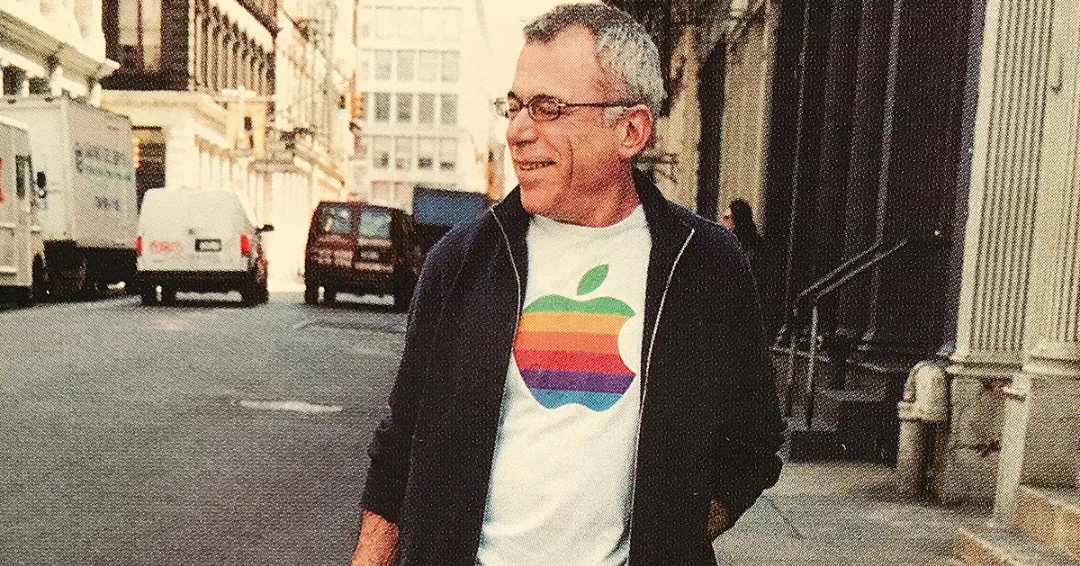Creative Review (@creativereview) on Twitter photo Back in 1977, <a href="/robjanoff/">Rob Janoff Studio</a> was enlisted to create an Apple logo with bite – to him, this meant taking a bite out of it. He explains why the money men hated the logo, and what it was like working with Steve Jobs bit.ly/2mbli2m Back in 1977, <a href="/robjanoff/">Rob Janoff Studio</a> was enlisted to create an Apple logo with bite – to him, this meant taking a bite out of it. He explains why the money men hated the logo, and what it was like working with Steve Jobs bit.ly/2mbli2m
