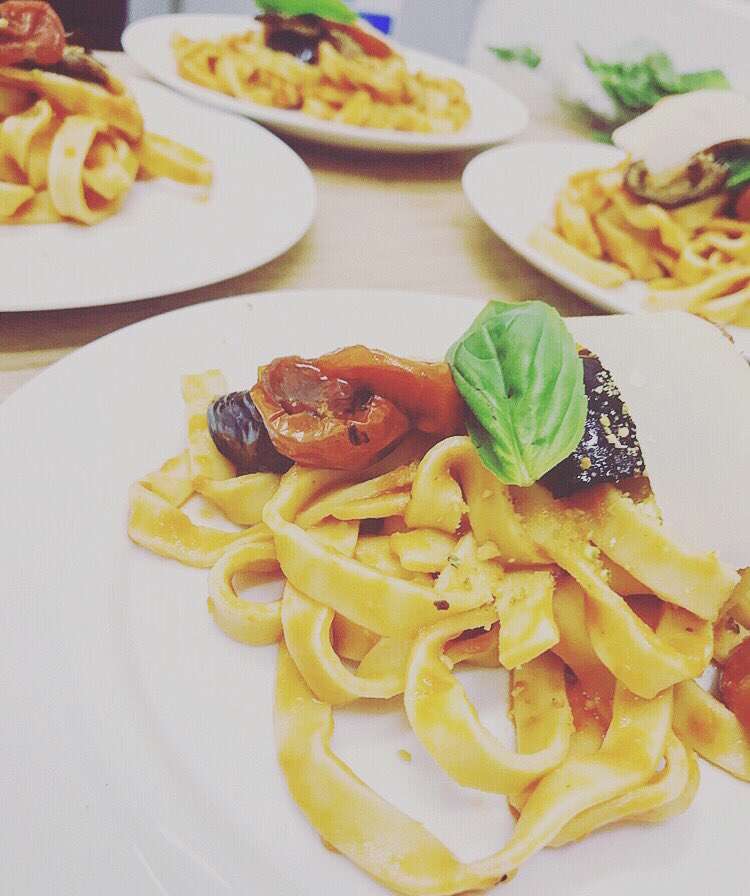 S U P P E R  C L U B

After our summer break, supper club has returned. Join us on Saturday 9th November for an Italian feast. Expect autumnal Italian flavours in our four course menu. Get in touch for more info or see link below for tickets.

eventbrite.co.uk/e/supper-bride…