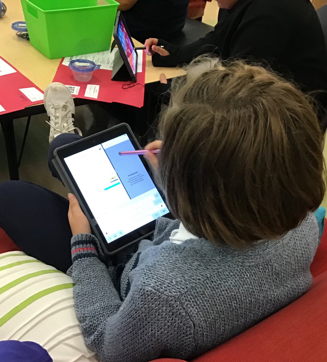 ankoser's tweet photo. #ApplePIPS working on our work flow with split screen while we patiently wait for IOS13 to be pushed out from @jesgarrigan 😂 #SDOLTECH @SDoLancaster @AppleDrD @AppleEDU https://t.co/uTuxiVA8rz