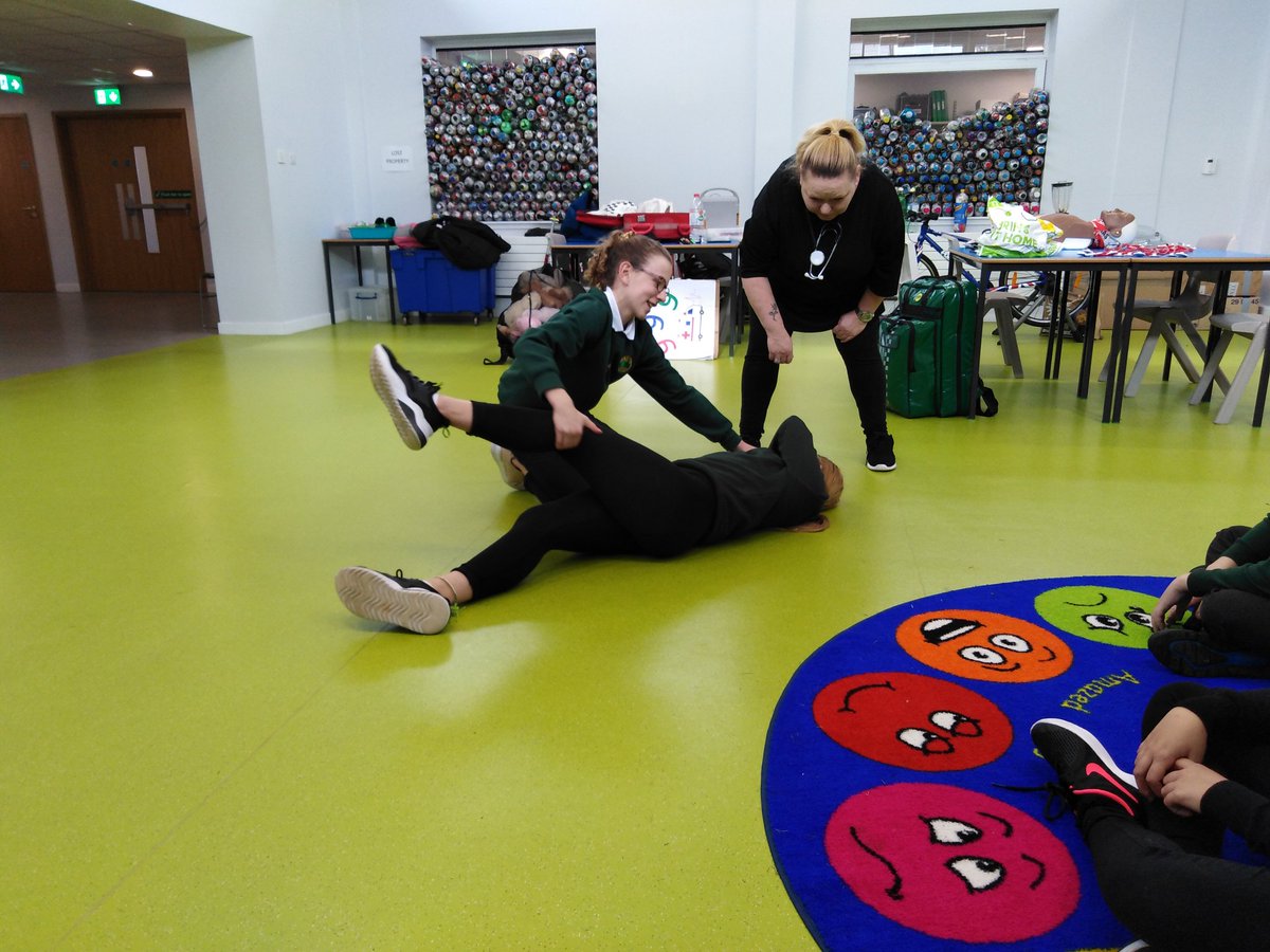 Dinky Doctors was fantastic. We learned about our heart, the recovery position, choking, bleeding, CPR and how to use an epi-pen. #greenbraeschool #healthweek