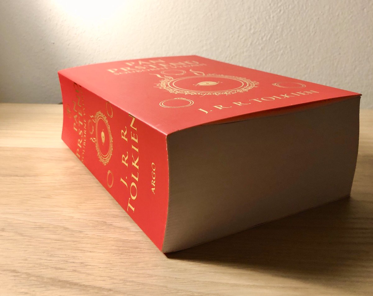 Levné knihy (minimálně ty v Plzni na náměstí) mají Pána prstenů “The Complete Edition”. Netuším, jestli a co je s tím vydáním špatně, ale za 350Kč jsem ani nepřemýšlel... #protip