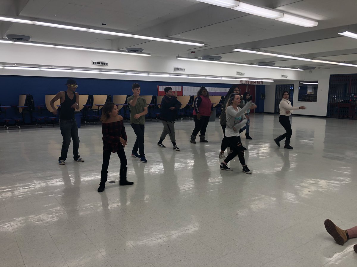 DundeeCrownHS's tweet photo. It’s important to teach students skills and strategies for coping with stress. We took time out of our day to teach students ways to #GetOutOfYourHead These students chose dance, guitar, and singing! https://t.co/R6AiFGKxwf