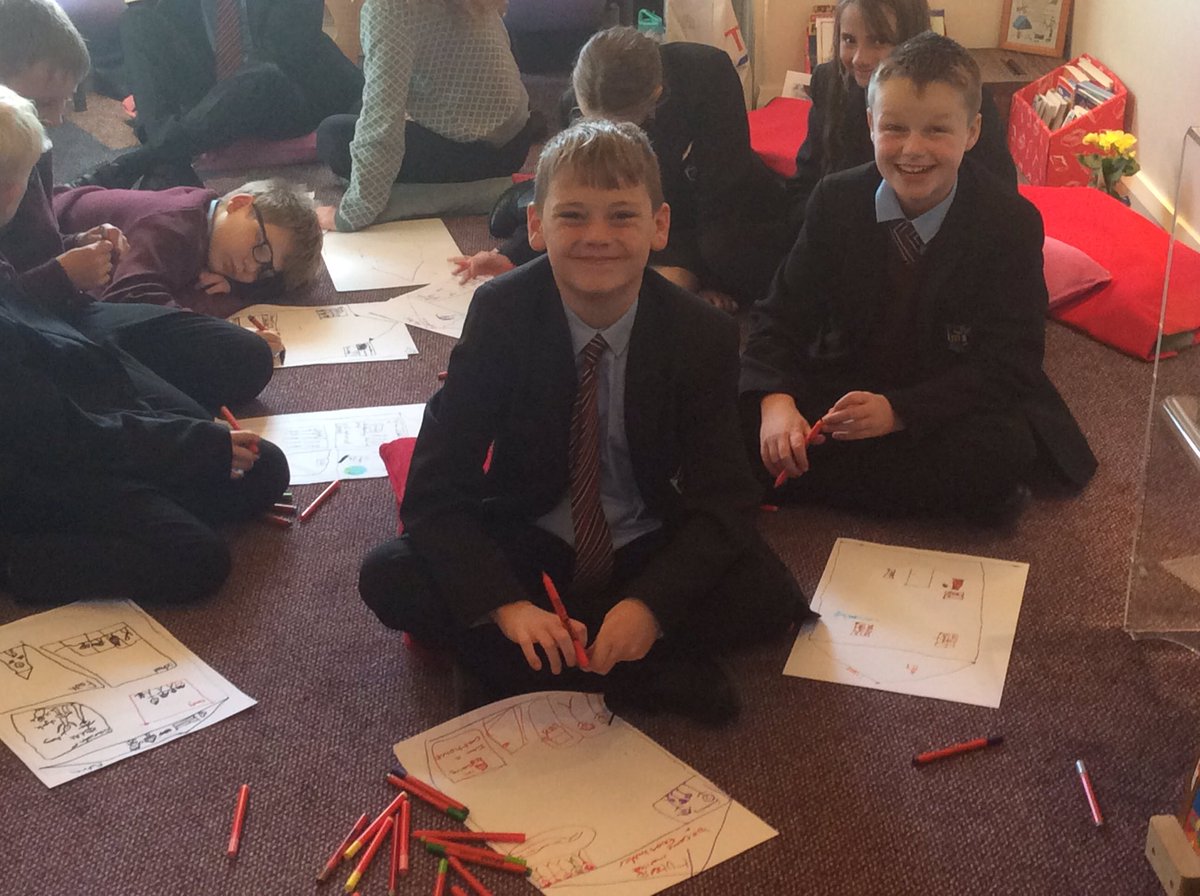 MrWilliamsRE's tweet photo. It was lovely to welcome Narquita, the lay chaplain from @smcblackburn who came to run a sharing session with groups in the chapel for @SARCHSofficial Mission Week! Pupils reflected on their lives, relationships, hopes, dreams and faith! Thank you! https://t.co/NtCZueFoAF