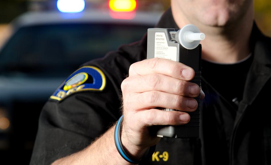 тест на опьянение. тест на опьянение. тест на опьянение. алкотестер и медосвидетельствование. дует в алкотестер.