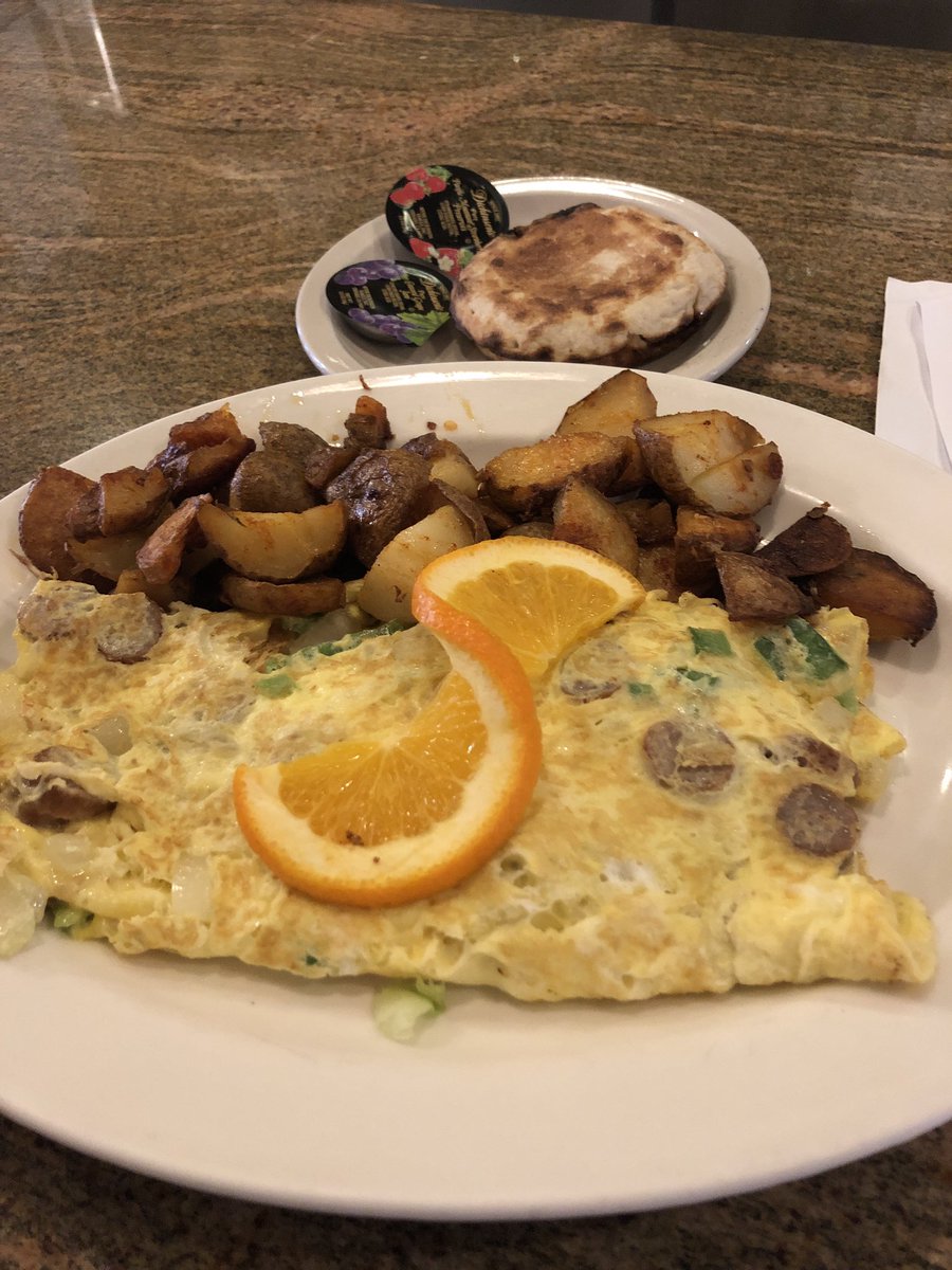 Breakfast food just tastes better when you’re eating it in NJ. #ruizing