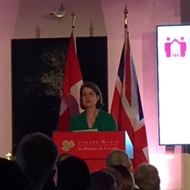 helenhayes_'s tweet photo. Wonderful celebration of the joy that is community sponsorship of refugees tonight. So many stories of welcome &amp; friendship, hope &amp; peace. Congratulations to all the nominees and award winners #CommunitySponsorshipAwards https://t.co/K9a1PGEToN
