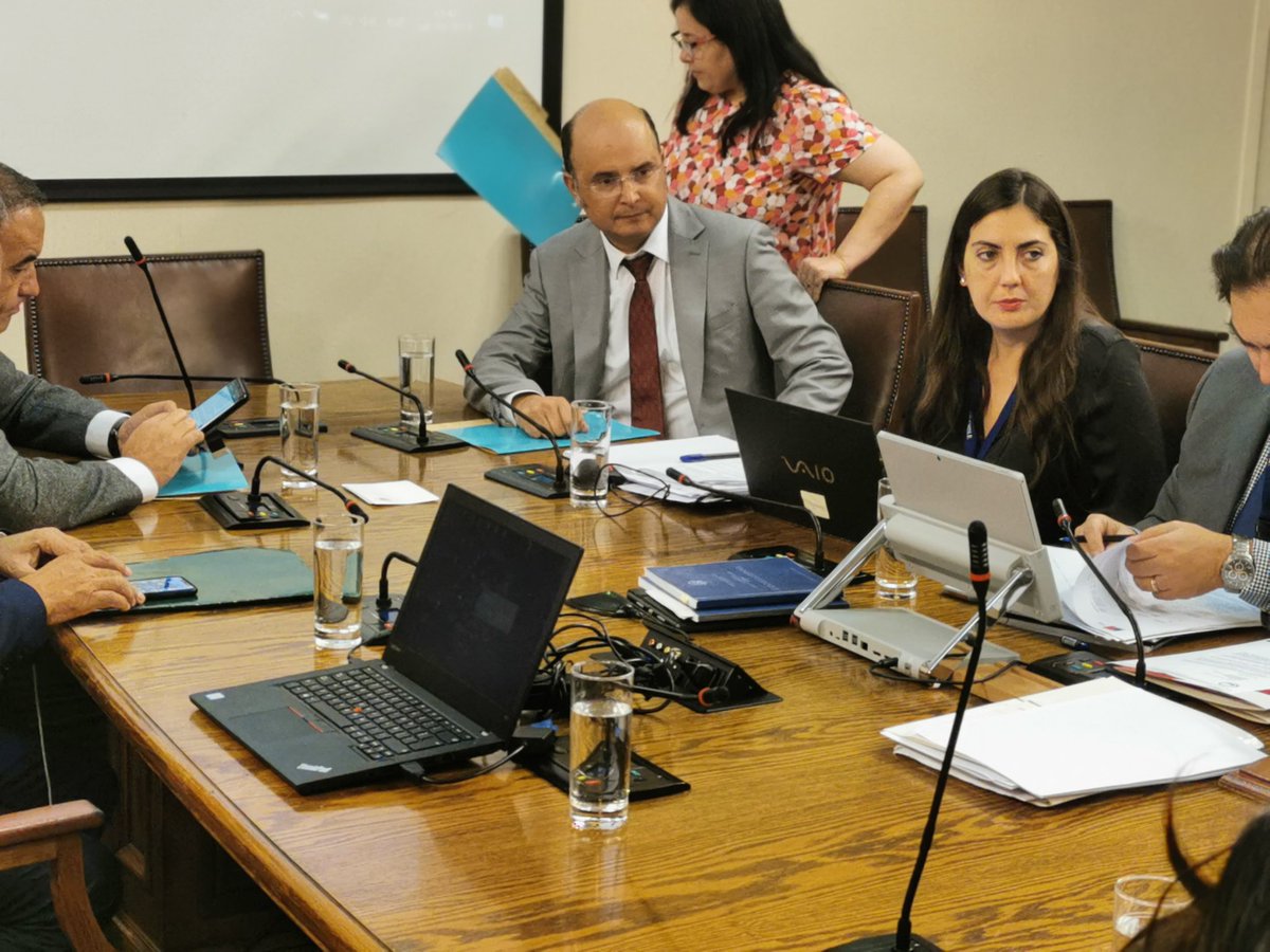 Comisión de Deportes integrada por <a href="/marcos_ilabaca/">Marcos Ilabaca</a> y @fideldiputado acuerda oficiar a autoridades por falta de ayuda a deportista chilena de "BMX" que sufrió accidente en Argentina.