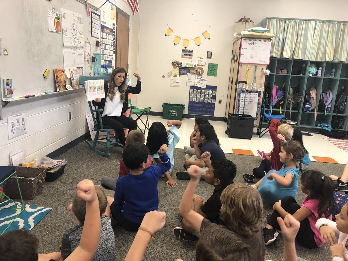 MrsSimorelli's tweet photo. My kids have a a new favorite person! What a great visit from @msmannsECS1 who showed us how wonderful it is to be different... and that we’ll all still fit together #strongertogether #kindnessmatters #SusanLaughs @WCPSS_SES #disabiltyawarenessmonth https://t.co/nwO1hWZ9bG