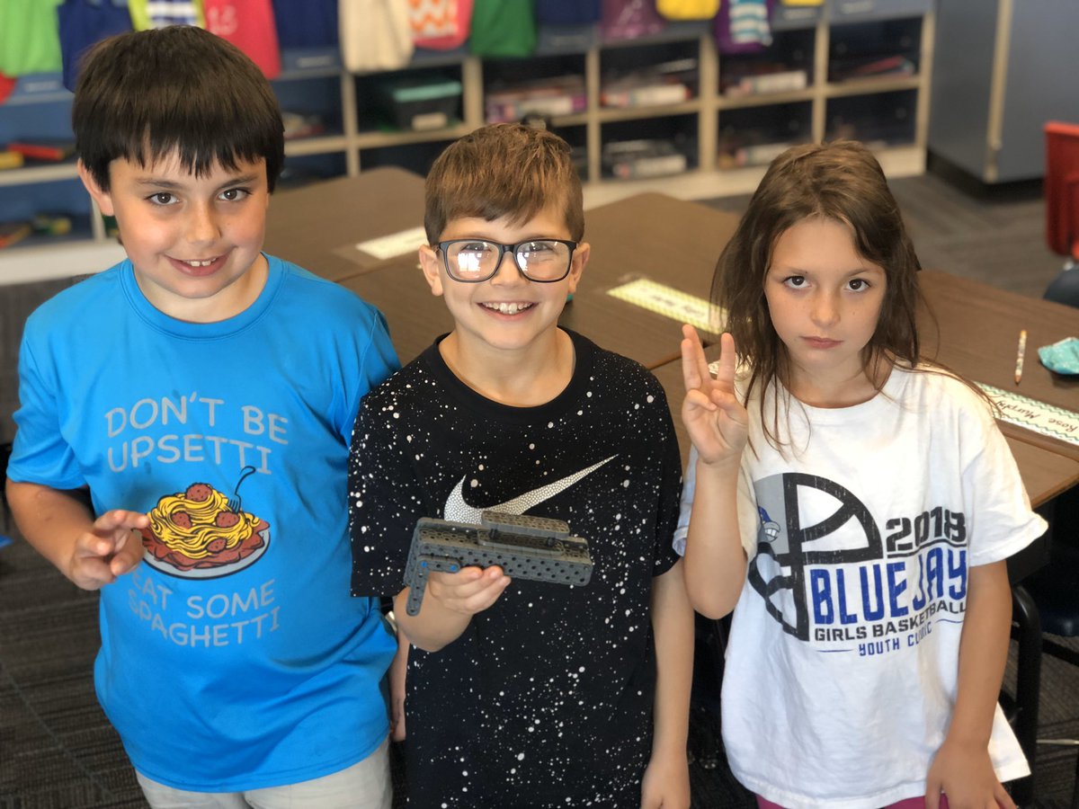 MissWanninger's tweet photo. @MrsCook3rd class finished their first #projectleadtheway project today! Check out these inclined planes! #andersonjays https://t.co/dBUNsYMiu9
