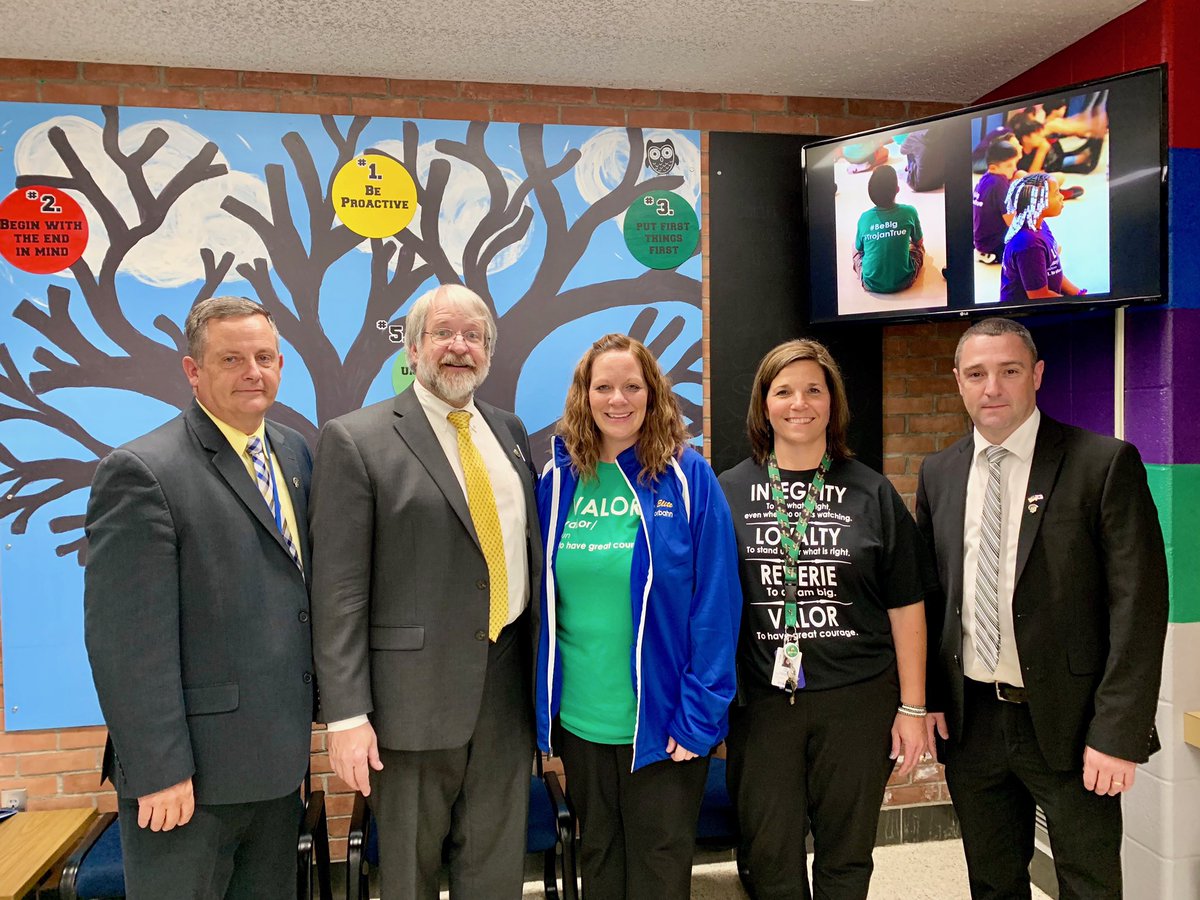 SBOEOhio's tweet photo. *BIG* things are happening at @FCSTrojans’ Bigelow Hill Intermediate! Bigelow Hill is laser focused on leadership development, student voice, soft skills AND academic excellence. The result is clear with great culture and educational experiences! #BeBIG #TrojanTrue #OhioEd https://t.co/fnwANGxCC0