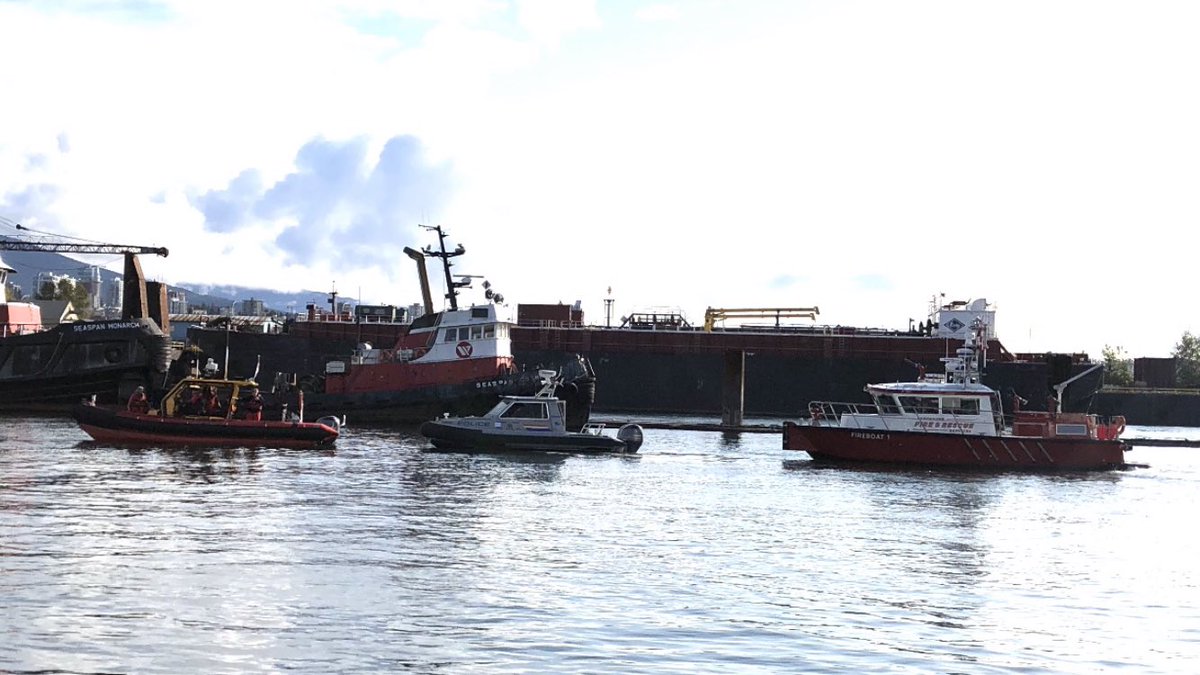 A great example of Inter-Agency Cooperation during today’s Shipboard Firefighting Course at <a href="/Seaspan/">Seaspan</a> with @NVanRCMP <a href="/RCMSAR_01/">RCM SAR 01</a> and @VancouverFireRescue providing support for <a href="/DNVFRS/">DNV Fire Rescue Services</a> <a href="/NVCFD/">North Vancouver City Fire Dept</a> and <a href="/WestVanFireDept/">West Vancouver Fire & Rescue</a>