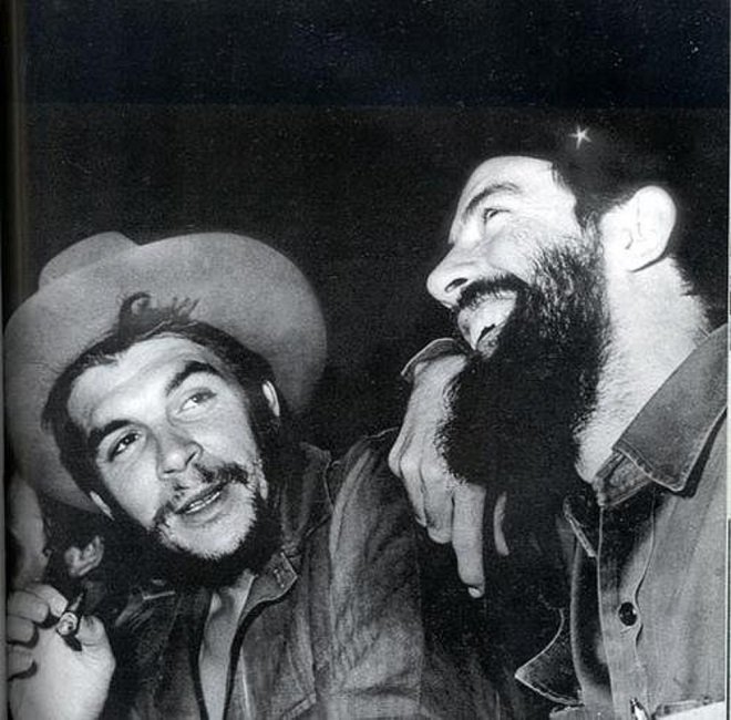 CubacooperaEcBO's tweet photo. ¡Camilo, Camilo, aquí está el Che. #cubacoopera #cubaEsSalud #somosContinuidad #CamiloChe #CheEnNosotros @CubacooperaEc @embacuba_ecuad https://t.co/JAOYherzVO