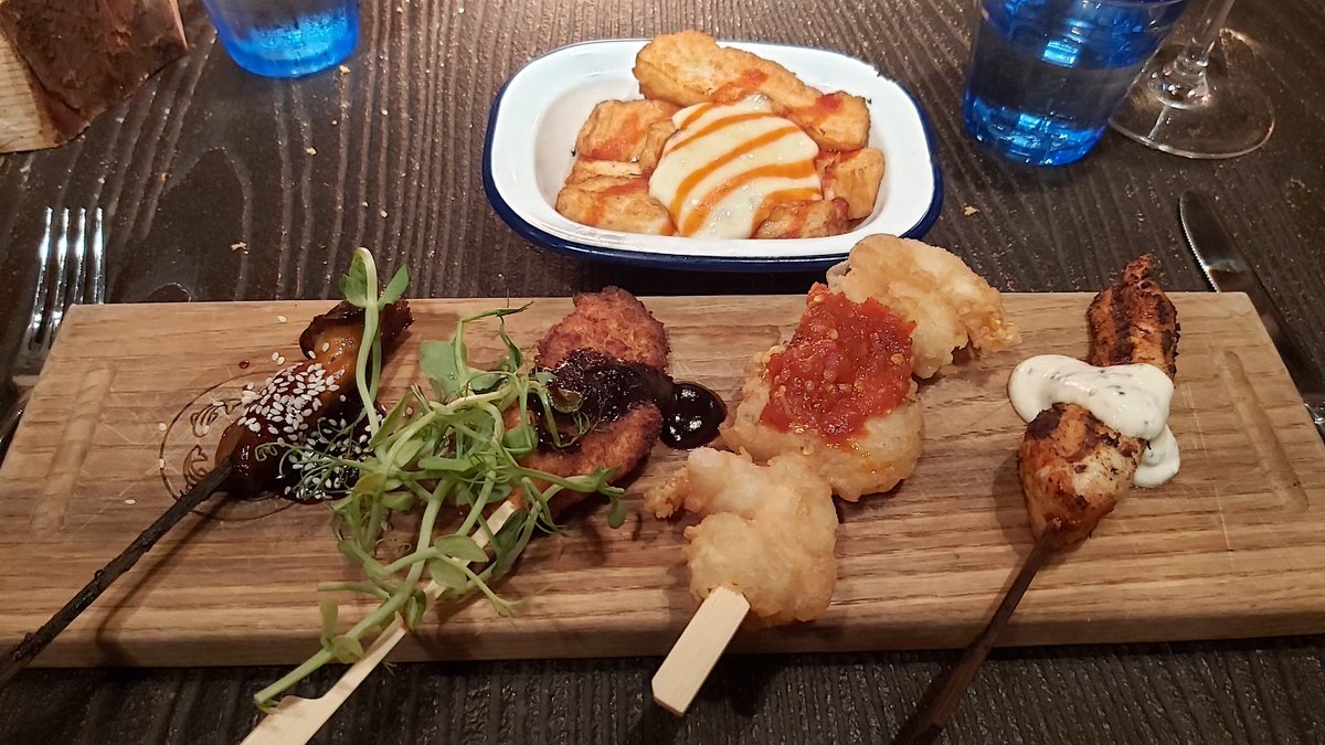 Absolutely delicious dinner <a href="/HunlokeArms/">The Hunloke Arms</a> (thank you for the birthday voucher <a href="/PhilippaGamble/">Philippa Gamble</a>) Really love going here, great food and a friendly helpful team. I did have some salad too! 😉 #goodeats #full