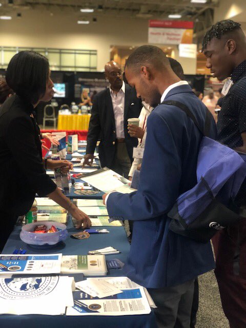 HCCPRIDE01's tweet photo. The men of P.R.I.D.E. traveled to Washington, D.C. for the Annual Legislative Conference.  They were able to attend stimulating and thought provoking sessions related to youth mentorship, voting, and more!  #Scholarship #HCCPRIDE #ALC https://t.co/jUA7k4xJZg