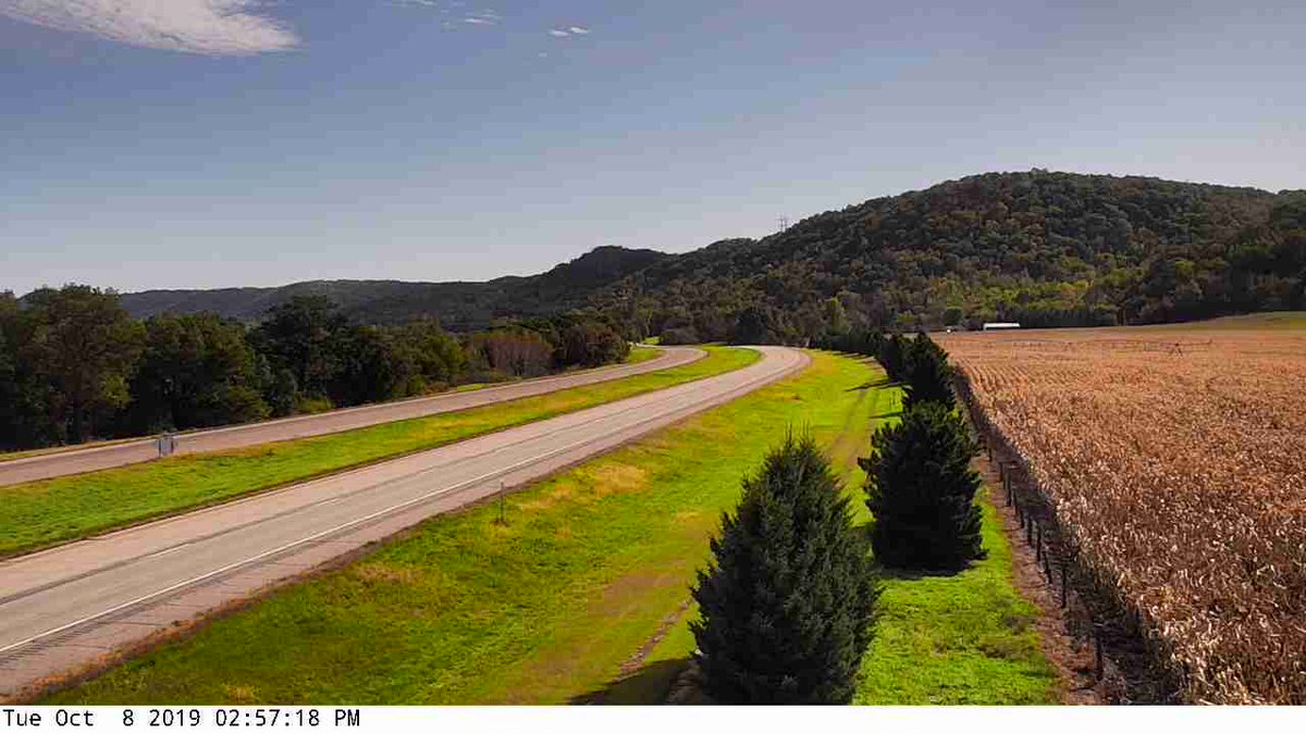 mndotsoutheast's tweet photo. It's a beautiful #fall day in southeast Minnesota!
๐ธ: https://t.co/MEmqELpVHX #KelloggMN camera
#mnwx #mndot #fallvibes #falldrives https://t.co/1IeSwPSH4b