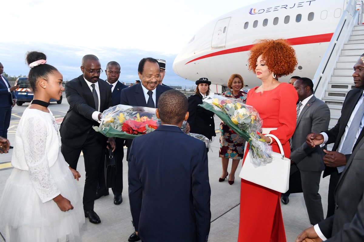 PR_Paul_BIYA's tweet photo. Arrivés à Lyon ce soir pour prendre part à la Sixième Conférence de Reconstitution des Ressources du Fonds Mondial de lutte contre le Sida, la Tuberculose et le Paludisme.
#PaulBiya
#Cameroun https://t.co/G60AGJmT9Y