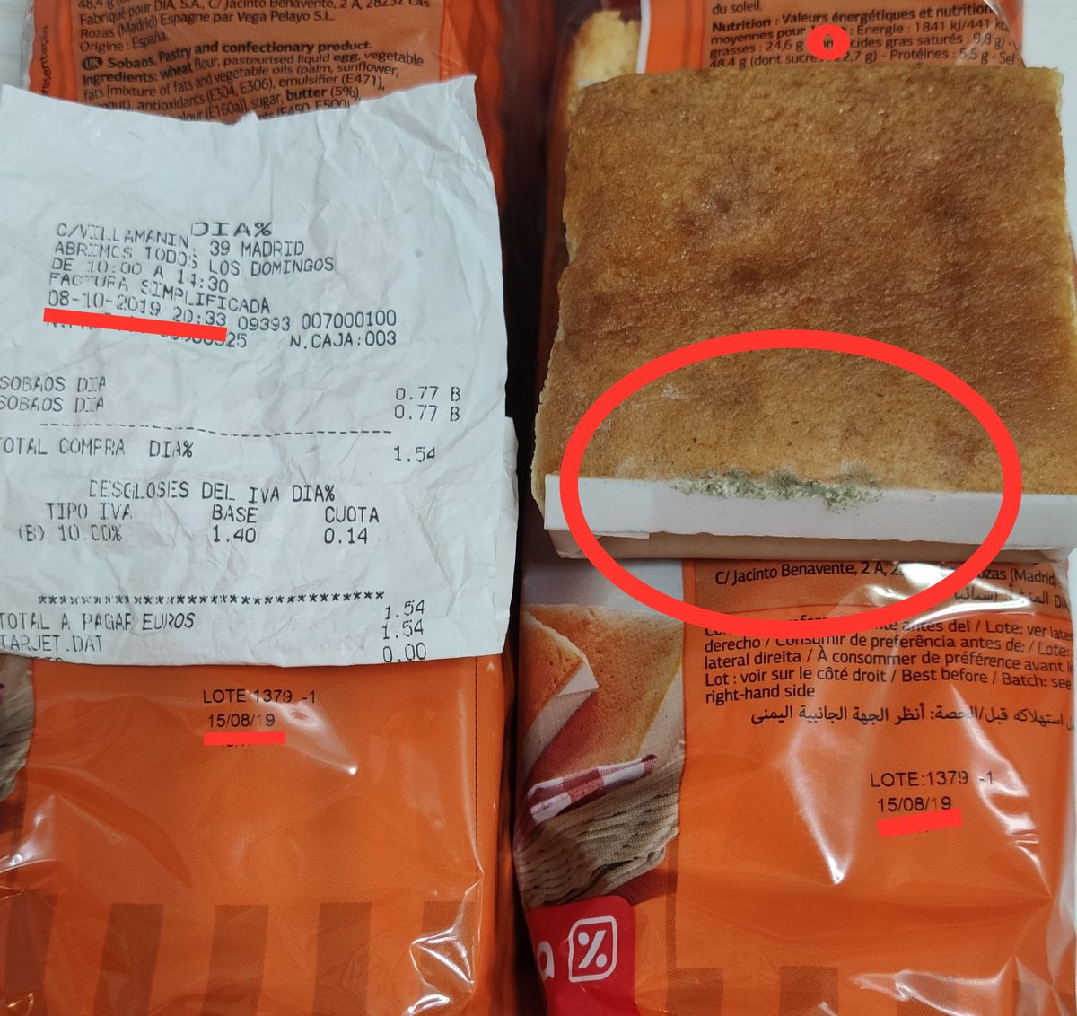 susanapca's tweet photo. Hola @DIA_Esp Que os parece que me acabe de comprar unos Sobaos caducados desde Agosto y además con moho en una de vuestras tiendas??? #verguenza @DIA_Group @consumidores https://t.co/rYNTb5Wltq