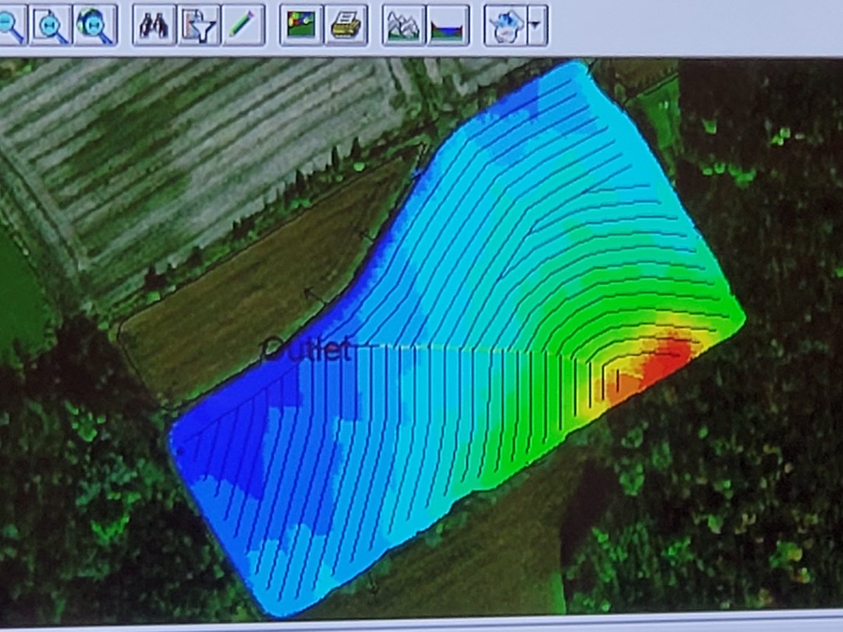 Systèmes naturels et affaires rurales a visité la ferme Wallace à North Gower, où se situe GPS Ontario. Ils on y a vu des labours en bandes, des drains souterrains contrôlés et, de terraformation ce qui augmente le rendement et diminue les coûts. 

de terraformation (1)