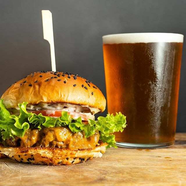 Never frozen, butchered in house, freshly ground Drive-Thru Burger 🍔 $10 on Happy Hour with a side of fries 🍟 Thirsty? Add an 805 for just $3.00 🍻

#happyhouronly #specials ift.tt/2MixXda