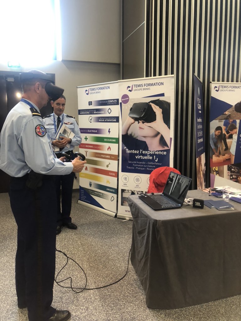 TEMISFORMATION's tweet photo. Présentation de nos modules de formation en #RealiteVirtuelle sur la #sécuriteincendie à la Gendarmerie Nationale à l occasion du Forum #aditel #preventica @TEMISFORMATION à la pointe de l’innovation ! https://t.co/ZxpenLfpAw