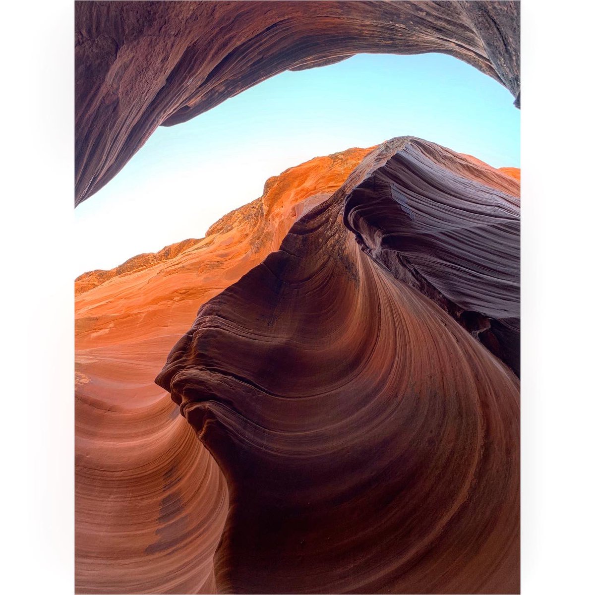 PhDodson's tweet photo. Feeling grounded as rock &amp; alive as water. Reminiscing heavy about #UpperAntelopeCanyon today. I’m thankful 4 God’s beauty &amp; grateful 4 the people of #NavajoNation 4 allowing Queen @yesiortiz &amp; I 2 be guests on their land. #NoFilter #GoodHeartStrongMind #LoveAndBELoved #PhDodson https://t.co/8Hv5RVgNo1