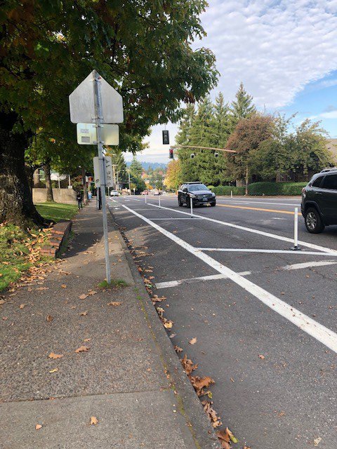 PBOTinfo's tweet image. Thanks to the principal of Markham Elementary for this glowing review of PBOT's SW Capitol Highway Complete Streets project. We're blushing 🤗 🧡

Learn more about this project at portlandoregon.gov/transportation…

#pdxtraffic #swpdx