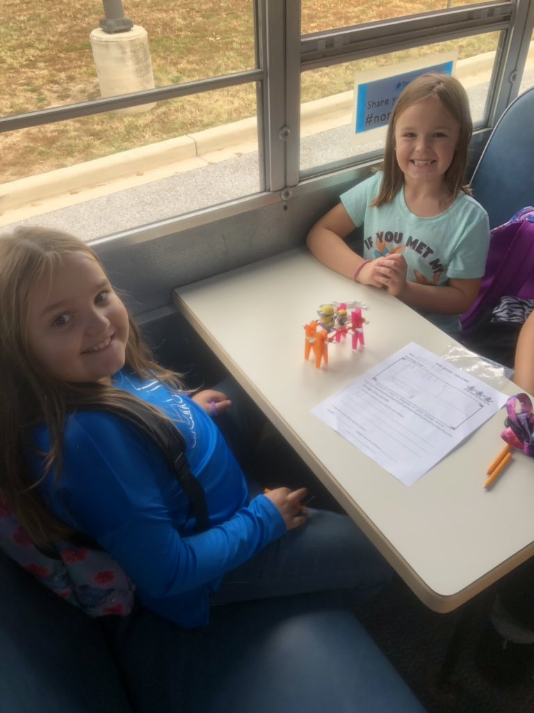 Tommy_Fare's tweet image. More fun on the @NorwoodES STREAM bus today! Ss learned about the human skeleton and competed in the Bone Bridge Stem Challenge!!! So much fun!!! @canstafford @JSzymanski301 #projectbus