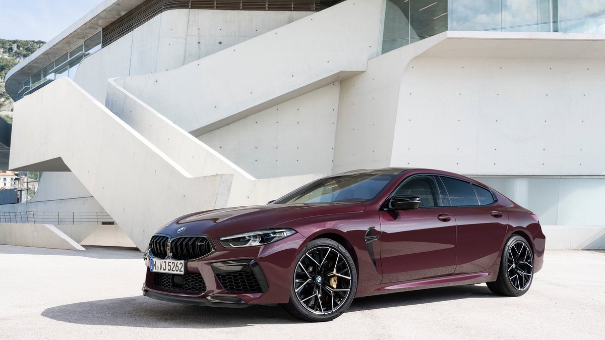 Just look how purple this 600 hp BMW M8 Gran Coupe is. | Jalopnik