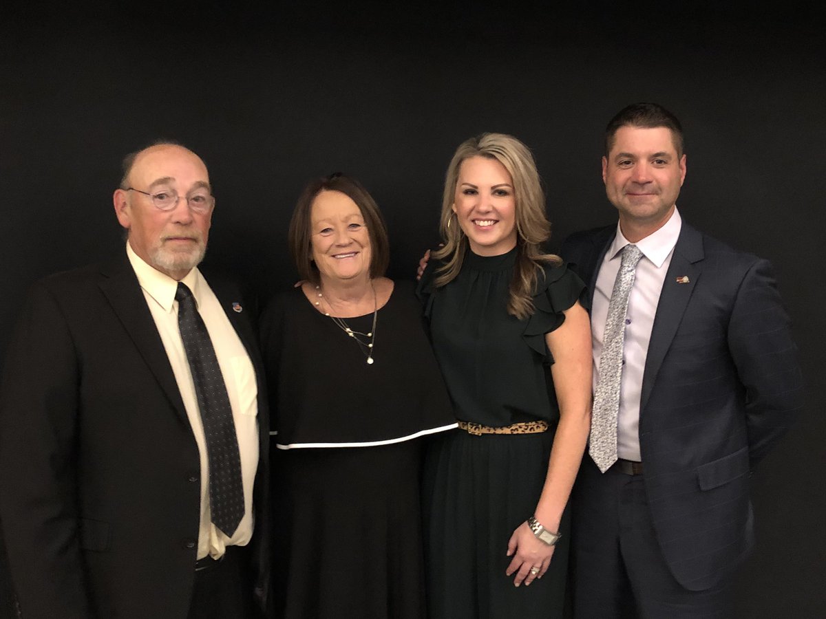 ColonelWaughNSP's tweet photo. It was a pleasure to recognize my predecessor, Retired @KearneyPolice Chief Dan Lynch tonight at the 2019 POAN/NSA Law Enforcement Banquet as he was inducted into the Nebraska Police Officers Association Hall of Fame. #honoringthepast #livingthepresent #creatingthefuture https://t.co/YKnSoNVNKR