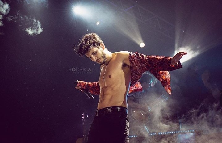 SYatraNews's tweet photo. @SebastianYatra en el @MetropolitanoRo, Rosario, Argentina 🇦🇷🔥🔥🔥🔥

Via @rodricaliph https://t.co/yOld6LJTl4