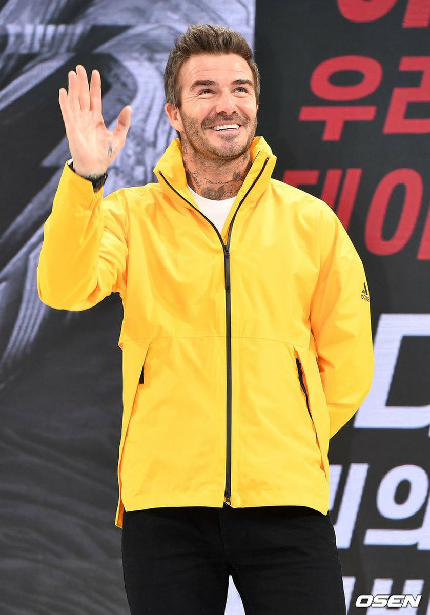 韓流ツイッター على تويتر 元サッカーイングランド代表デビッド ベッカム Adidas70周年記念訪韓イベントに出席 9日 ソウル タイムズスクエア広場 T Co 1rl7nzxhwg 速報ランキング T Co Mc9qwcoa44 T Co Jcvdalzaqn