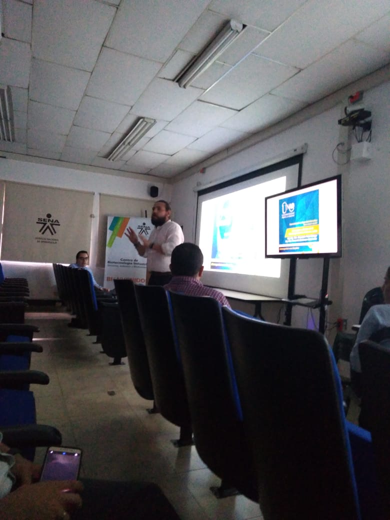 cerosyunosunad's tweet photo. Hoy compartiendo en la ciudad de Palmira aspectos relacionados con el estado actual de la ciberseguridad en latinoamerica @jopehi @johnquin2010 @soniaxmo @Alex_AparicioR @ECBTI_UNADFACA https://t.co/YYXnqSjdsS