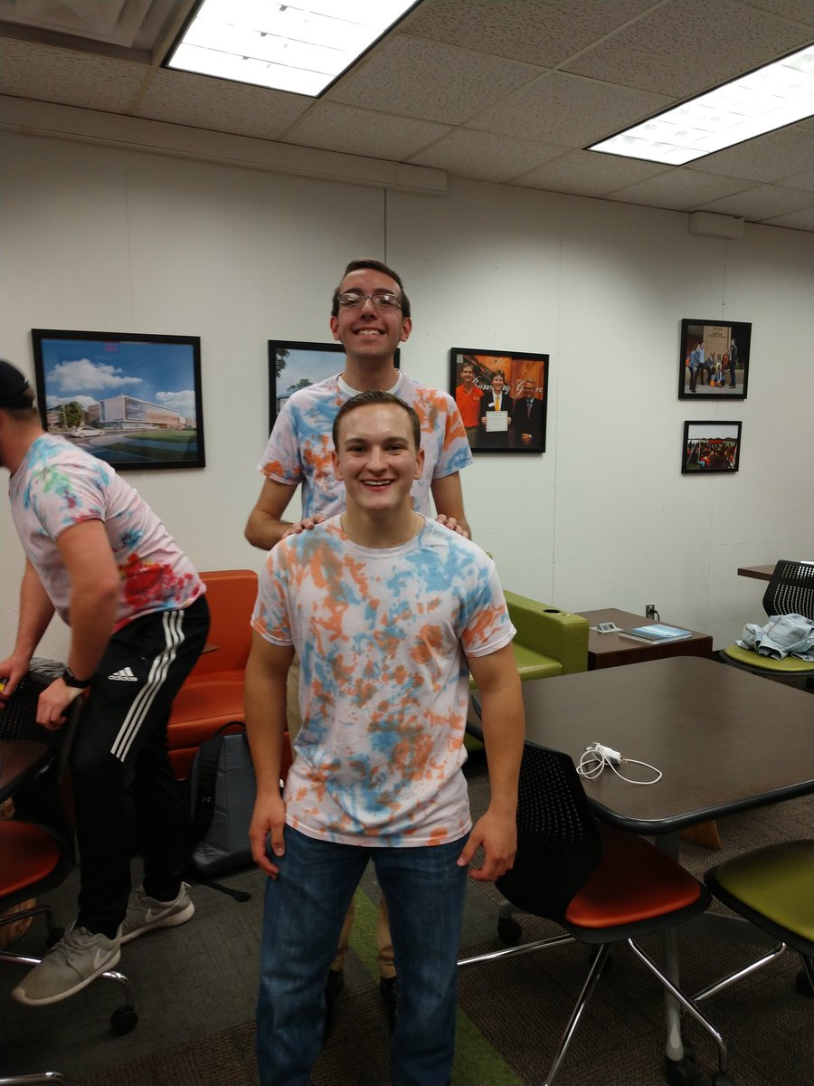 CollinReynold18's tweet photo. Excited to have @csonner11 as my little in @DSPThetaPi! It was a wonderful evening getting to know him and talk about finance. Maybe I'll convince him to double specialize in finance and insurance, before I graduate in May! An awesome semester most certainly is ahead! https://t.co/qeNzzA77Rr