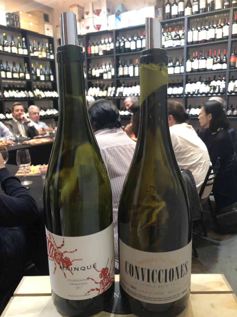 OzonoWines's tweet photo. #DegusEnOzono Grandes Chardonnay del Mundo by @juampimiche #Tanda2 https://t.co/PSXgzGXVkQ