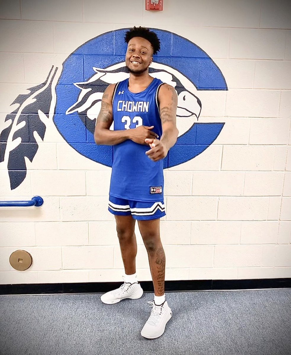 LC_Bird_Hoops's tweet photo. 🌟Alumni Spotlight 🌟

Tahkey Williams (@Tahkey_ )
Class of 2016 

Williams was a 2️⃣ year standout and earned an Associates Degree  @PHCCHoops. 👨‍🎓 

He is now entering his junior year @CHOWANMBB where he will major in Sports Management! 🎓 

HS 🎥: https://t.co/NkXY5kqKSr https://t.co/pbFeYzz5G8