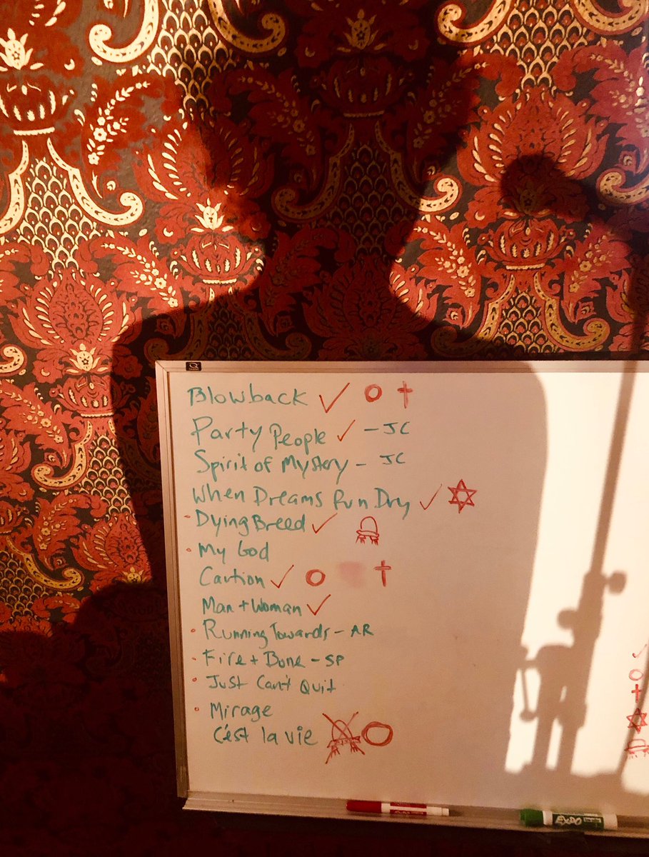 thekillers's tweet photo. https://t.co/czdA4xnSko