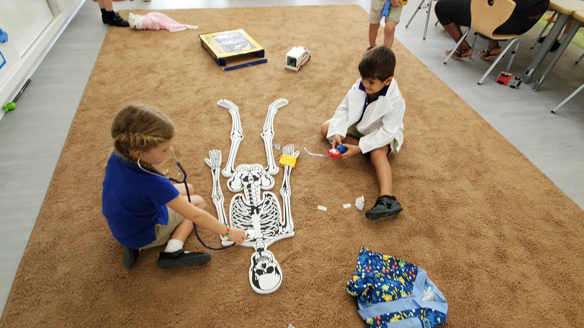 fernandarocco3's tweet photo. I hope these doctors are taking good care of Mr. Skeleton. #CISinspires #cisprek4 https://t.co/neJxBosrCf