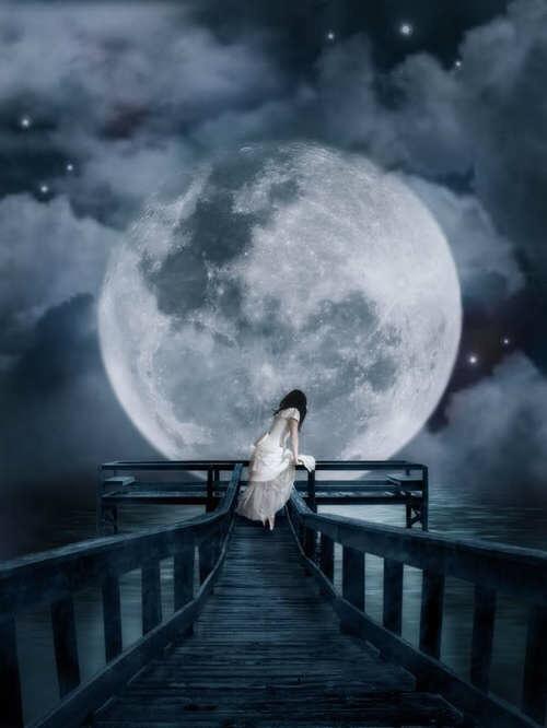 maba017's tweet photo. Relájate y  descansa en la profunda belleza de la noche que con su quietud te llevará dónde nacen los sueños, buenas noches, apacible descanso hermoso amanecer, sean felices. https://t.co/mJFNVE4vGe