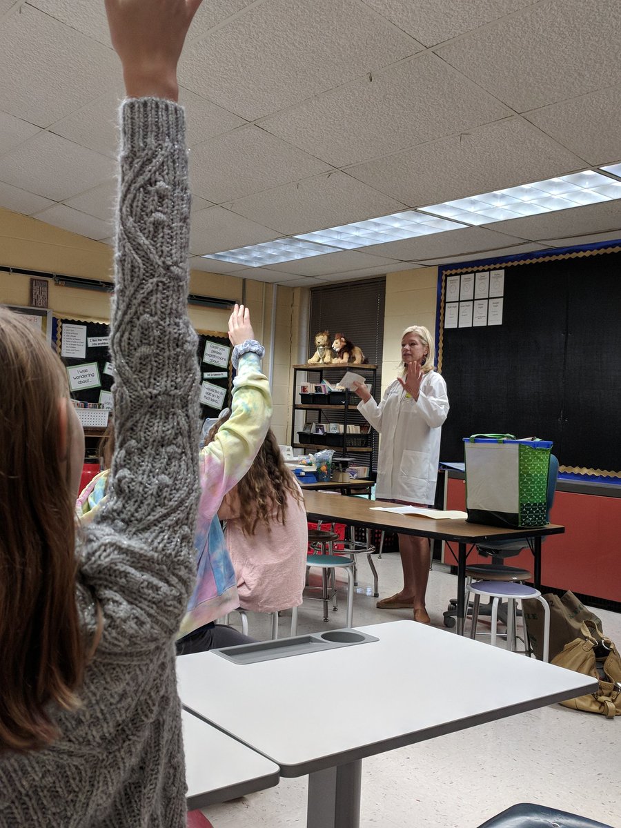adcockhome's tweet photo. Thank you to @CVWMA2 for bringing #YoungScientists to #PCPS elementary schools to inspire our students to recycle. #WeCanMakeaDifference https://t.co/CQR6oO86Sv