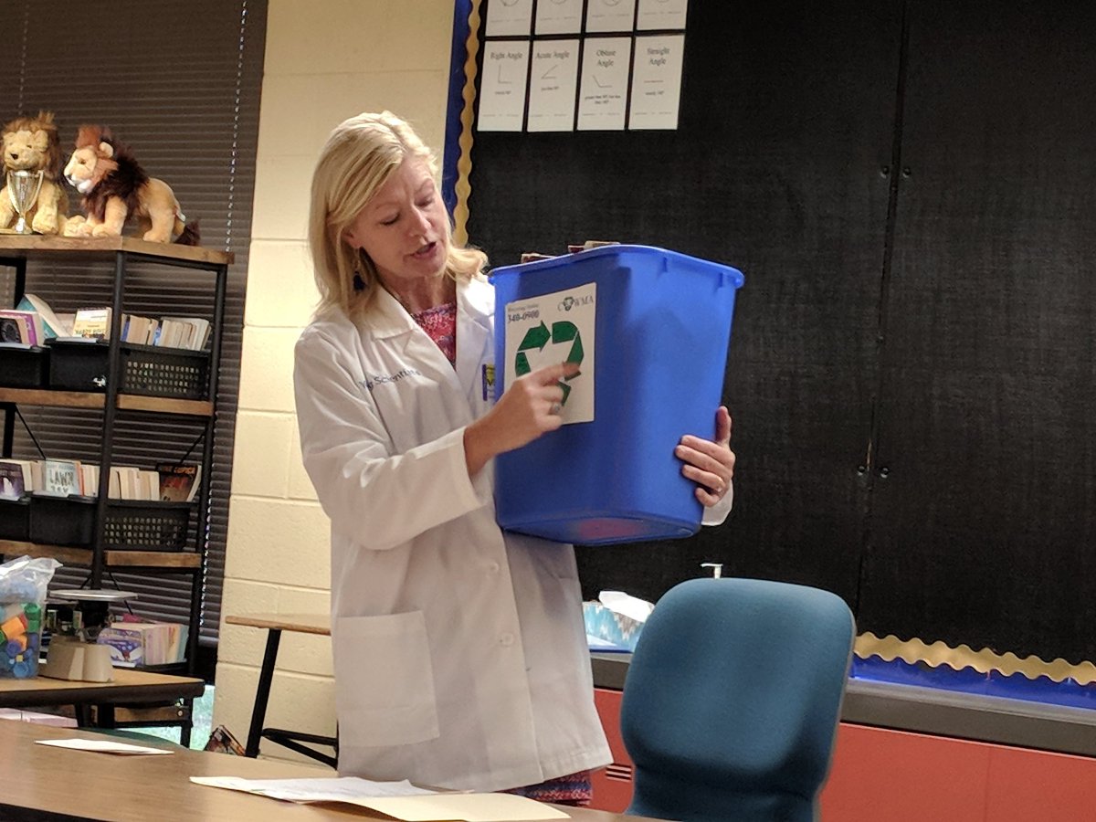 adcockhome's tweet photo. Thank you to @CVWMA2 for bringing #YoungScientists to #PCPS elementary schools to inspire our students to recycle. #WeCanMakeaDifference https://t.co/CQR6oO86Sv