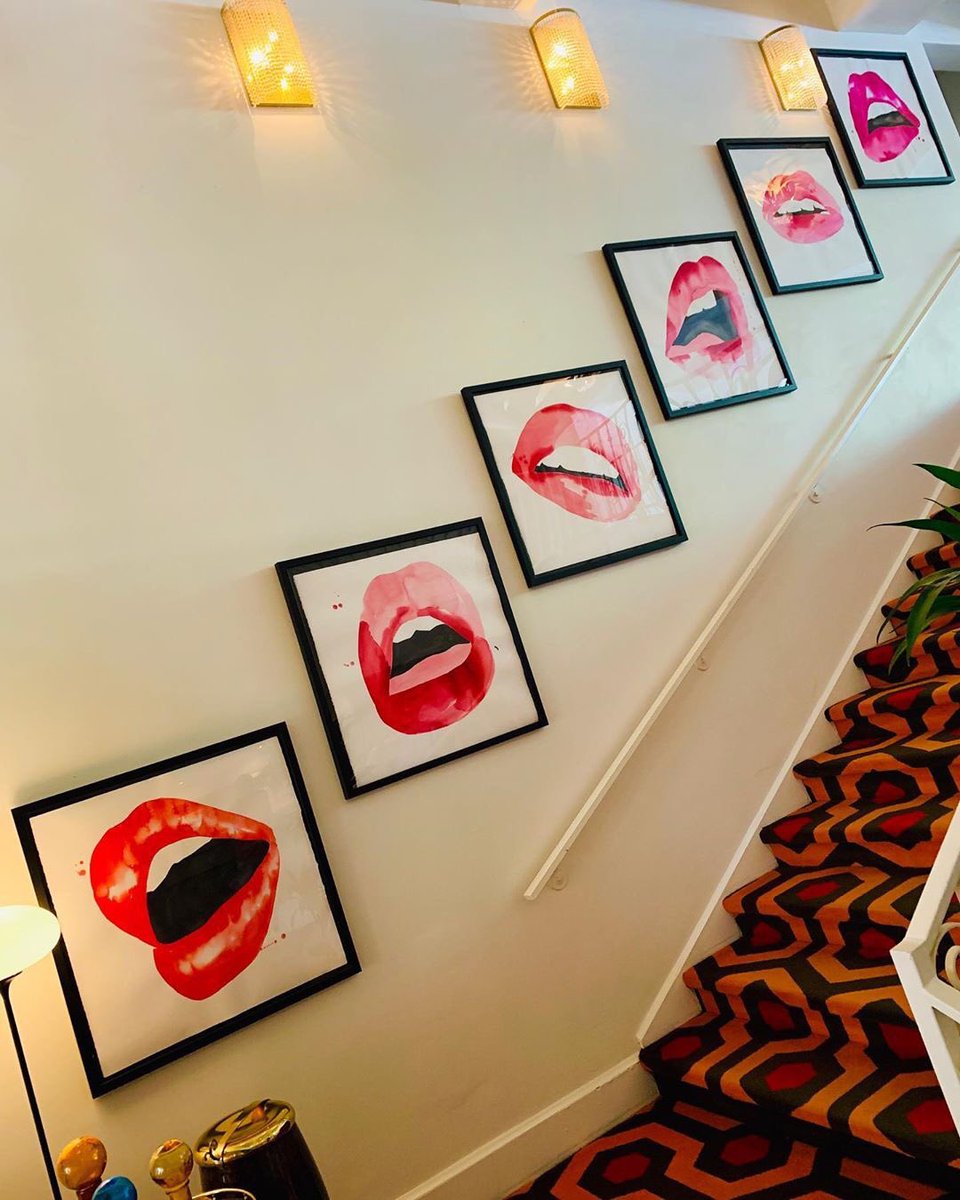 RachelSin's tweet photo. #KizzMe in #PalmSprings 💋 @parkerpalm https://t.co/ymoXM0qXXk