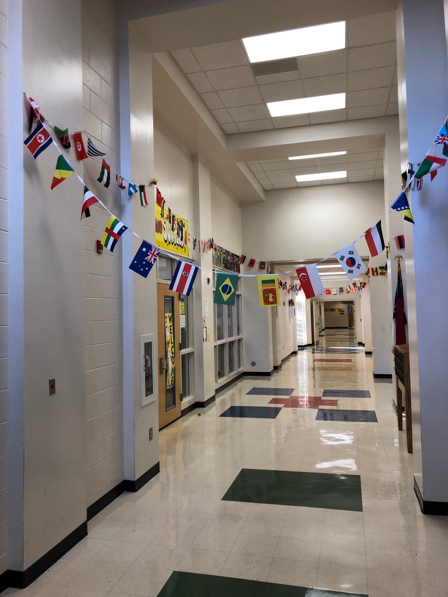 ImmersionNc's tweet photo. Did you know that #BaileyElementary is a Global School? It means that our school have the benefits of a global curriculum and dual language immersion that impact students growth. 
Welcome to #BaileyElementary #SpanishImmersionProgram #ParticipateLrng #NashRockyMountSchools https://t.co/Evc2DoPuda