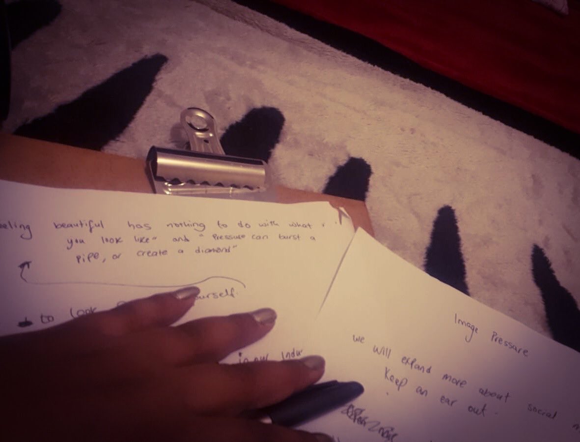 ActorsTreeHouse's tweet image. Late night after a long day/ week. Editing the next podcast that will be live tomorrow!! 
Stay tuned for some good laughs. We do it for the fun of it. “Inspire, motivate ourselves and others.” #actorslife #actorstreehouse #podcast #actors @Precious_Nwaibe @isaalmeidaUK